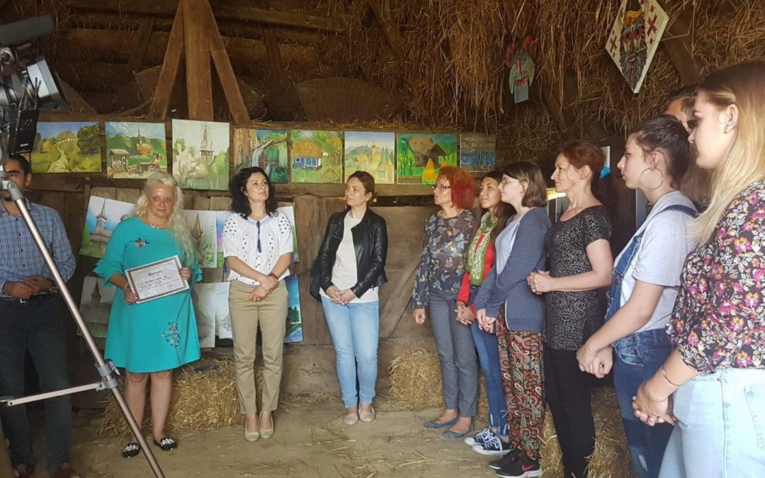 Aspecte de la vernisajul expoziţiei „Simboluri patrimoniale maramureșene”